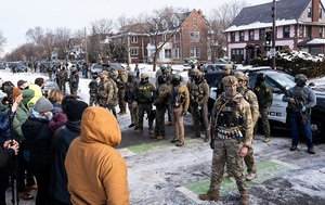 ICE agents meet Minnesota residents