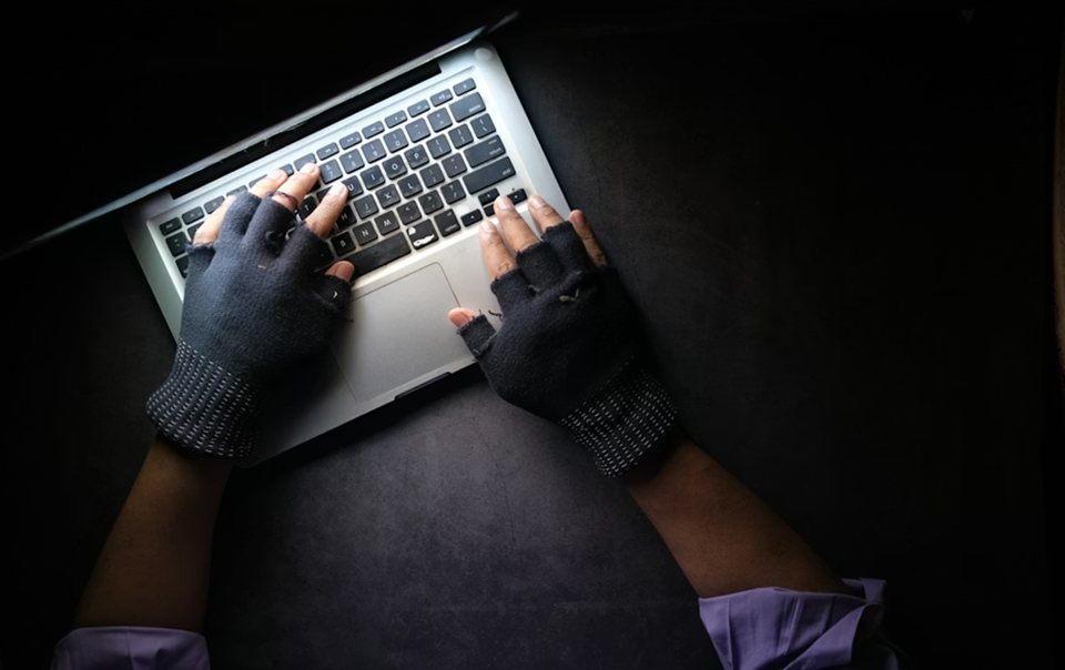 WHat can the CIA and spies teach us about destabilising a company?